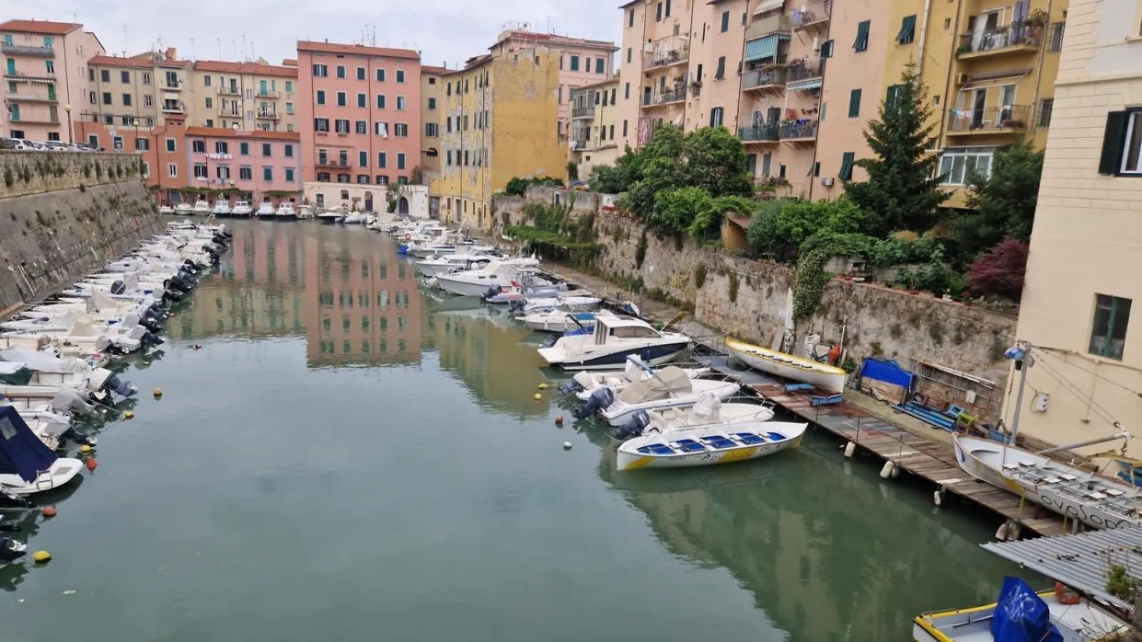 Casa Vacanze Santa Giulia Livorno Centro Apartment